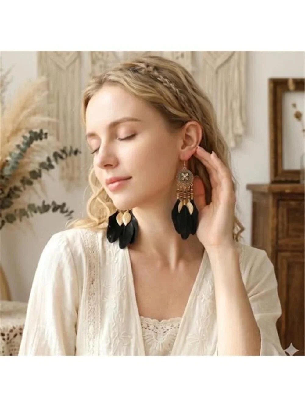 Lightweight Bohemian Feather Dangle Earrings